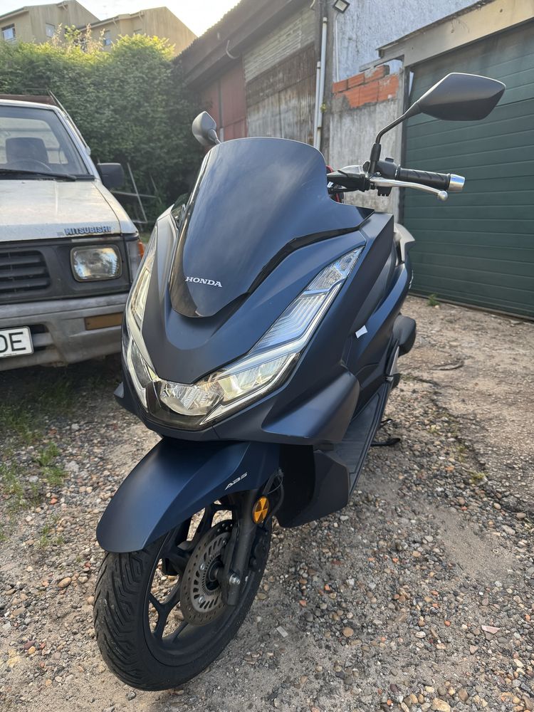 Pcx 2023 azul com 10 mil km