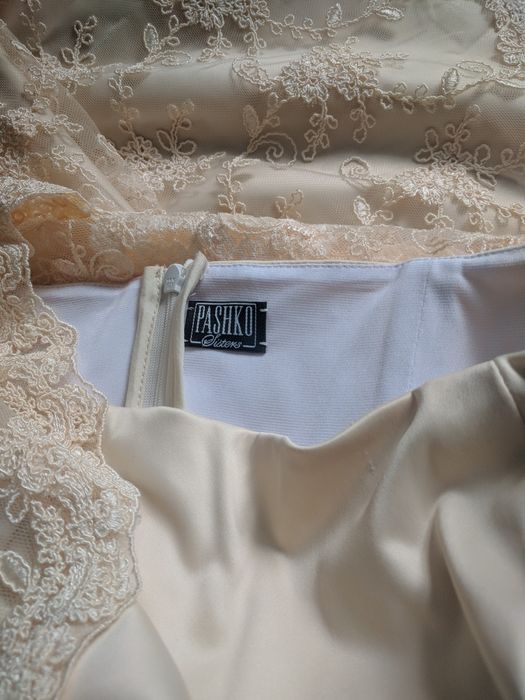 Жіноча сукня, випускна/весільна