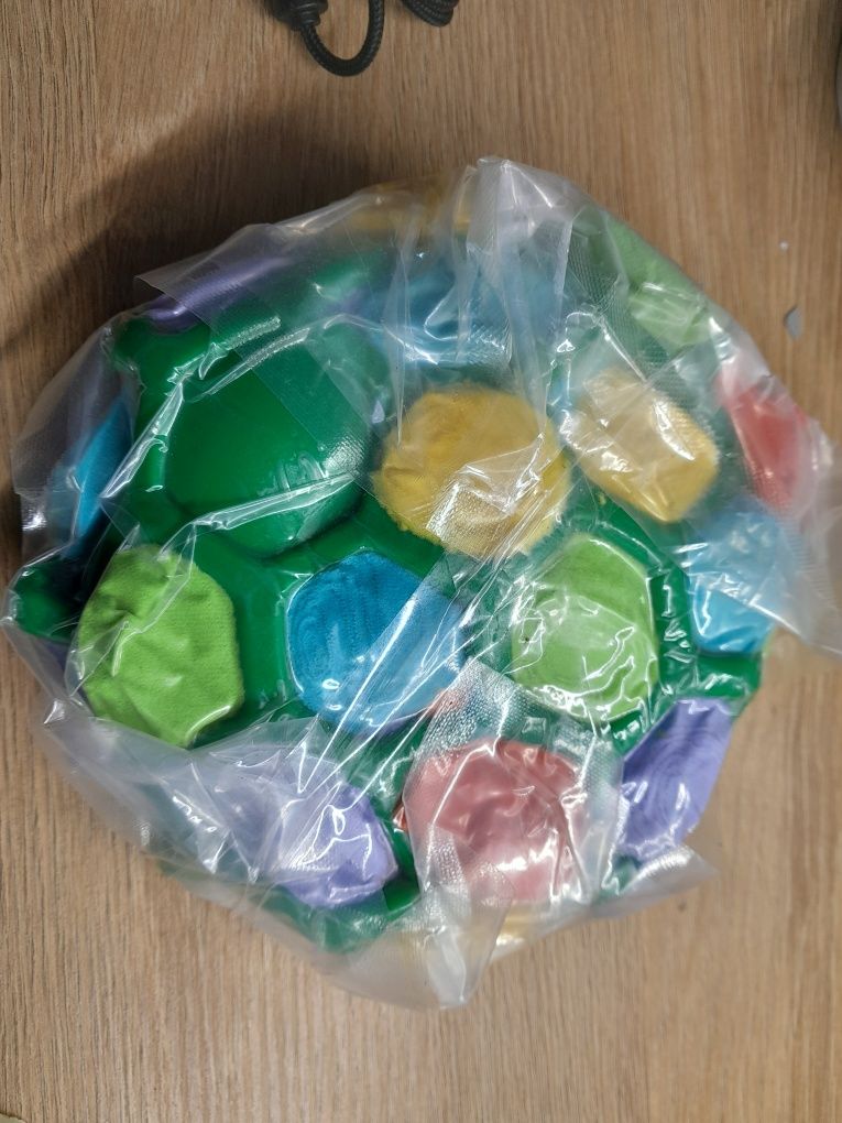 piłka snuffle dla psów zabawka interaktywna