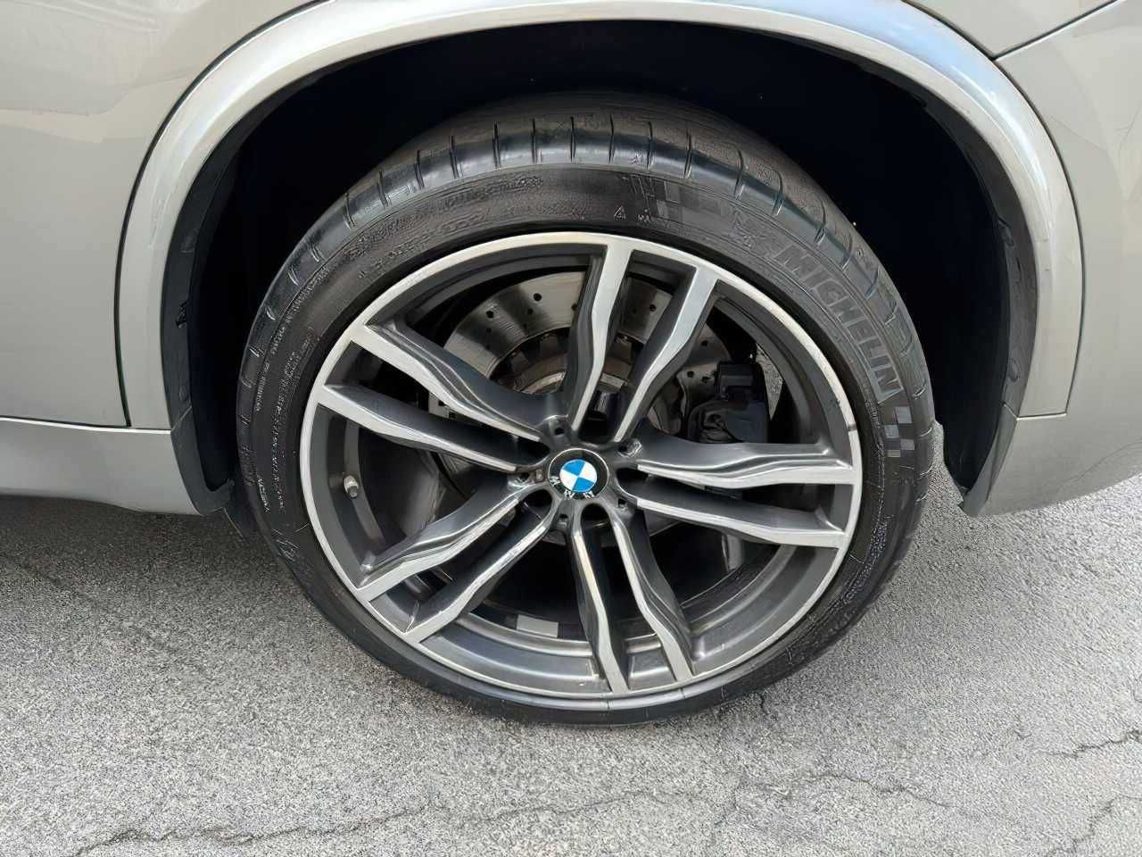 2017  BMW  X5  M