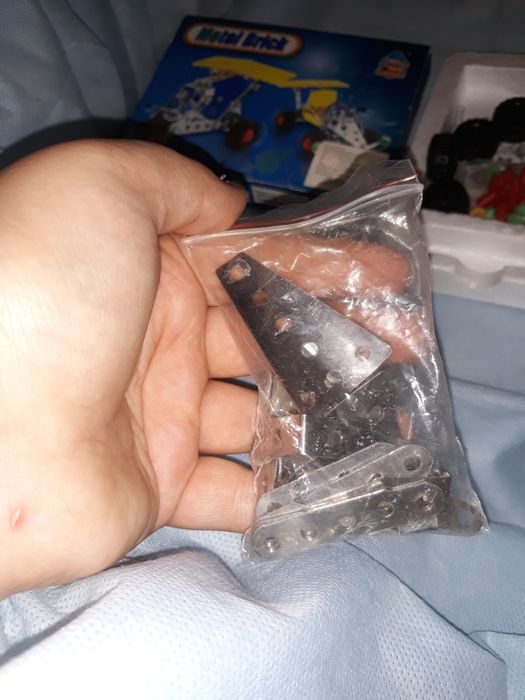 Конструктор детский запчасти metal brick металлический машинка