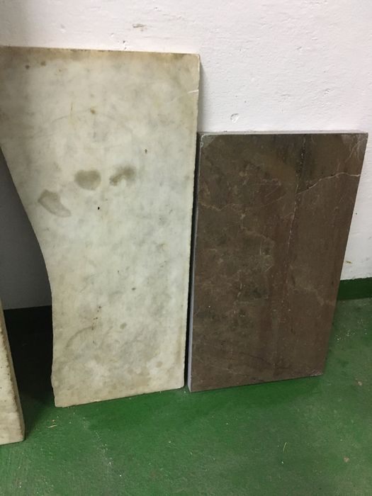 Marmury- płyty o różnych wielkościach