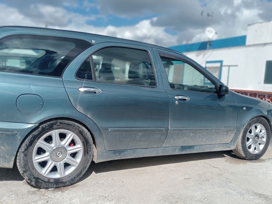 Lancia Lybra 2.4 jtd