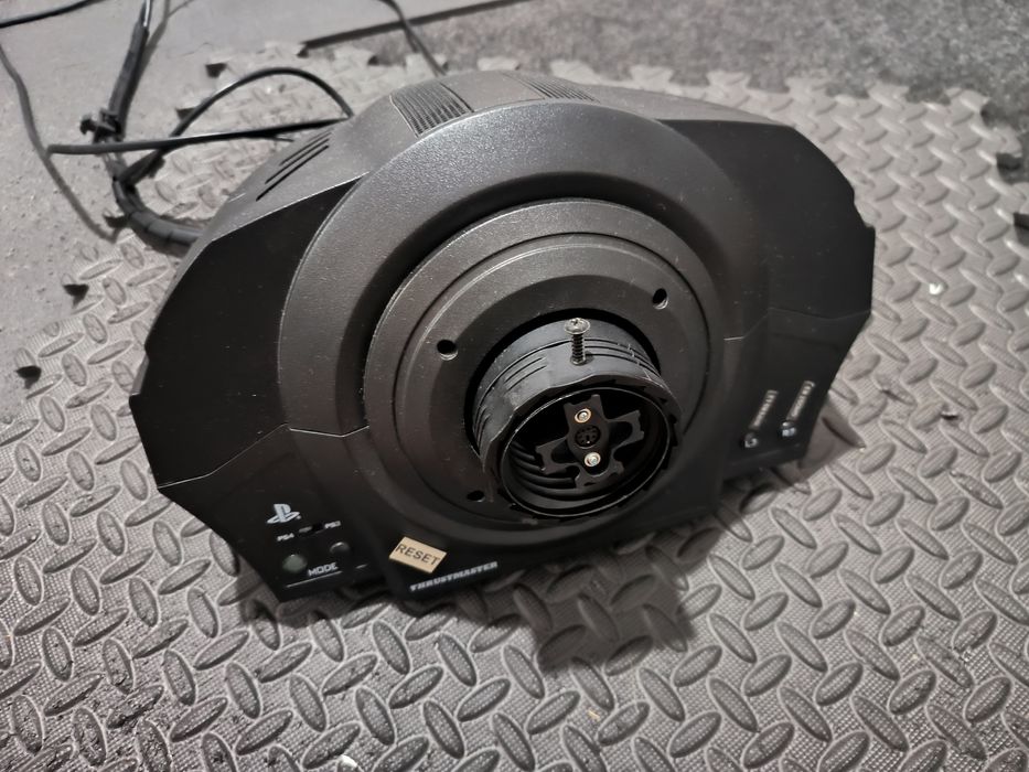 Thrustmaster T300 e raceline pedals LTE