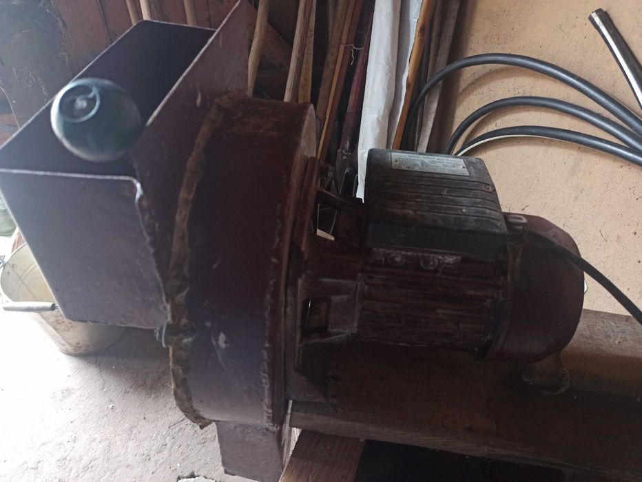 Зернодробилка для зерна