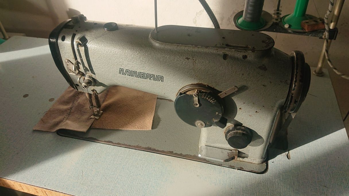 Швейна машина Minerva 335-111 зіг-заг