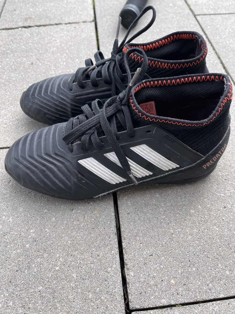 Buty turfy adidas predator 18.3 rozmiar 33