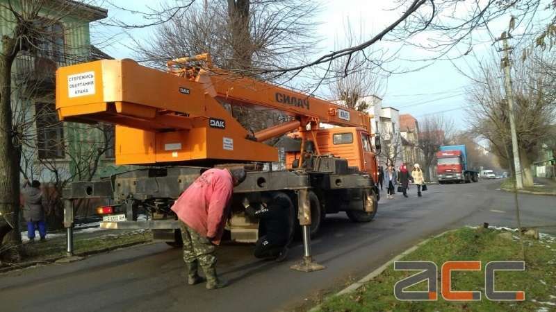 Послуги автокрана та спецтехніки, автокран