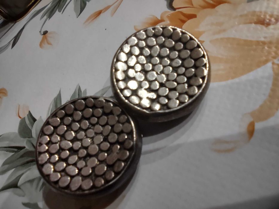 Stare piękne klipsy Lili la Pie