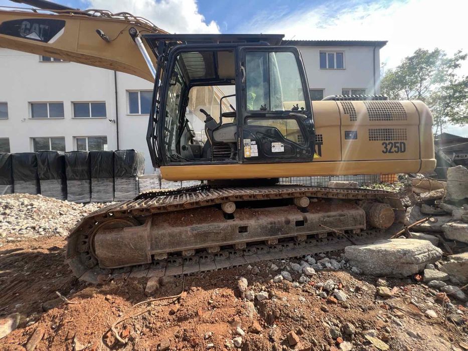 Ескаватор гусеничний Caterpillar 325D