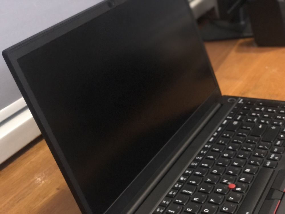 Ноутбук Lenovo ThinkPad E15 Gen 2/ 15.6" FullHD, IPS матовий екран.