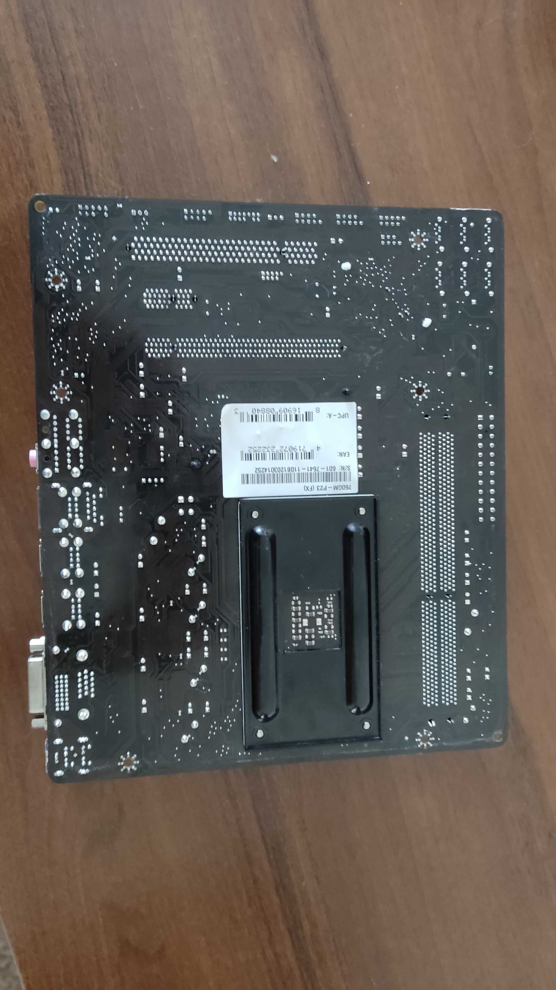 комплект материнська плата:msi 760GM-P23, FX-8300,DDR-3 16GB