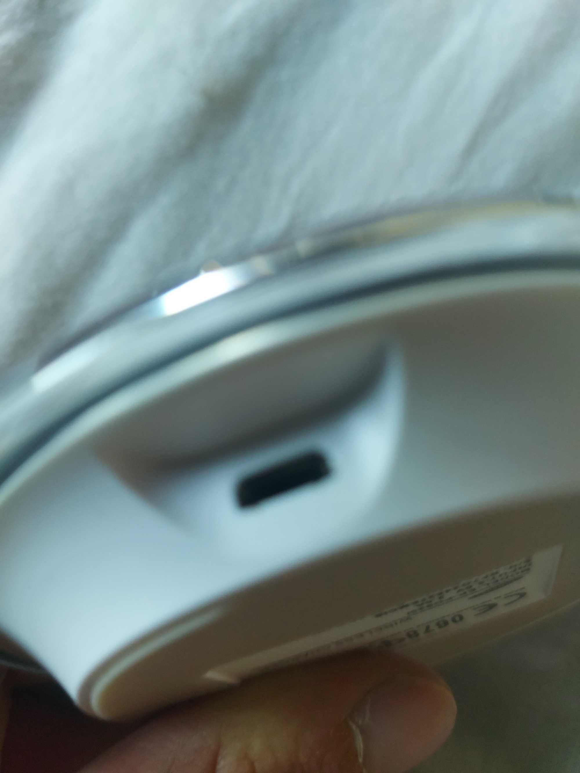 Ładowarka indukcyjna bezprzewodowa EP-PG920I + adapter do ładowania S4
