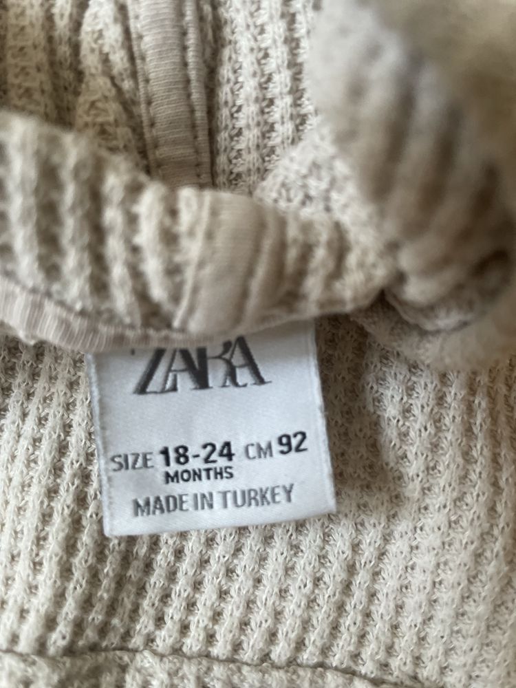 Костюм для дівчинки zara