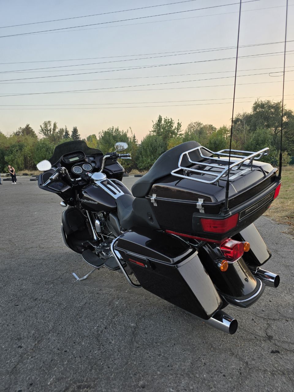 Harley-Dawidson Road Glide (street glide)