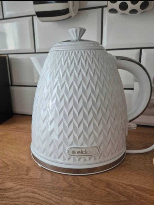 Czajnik Elektryczny 1,7L Biały Bezprzewodowy