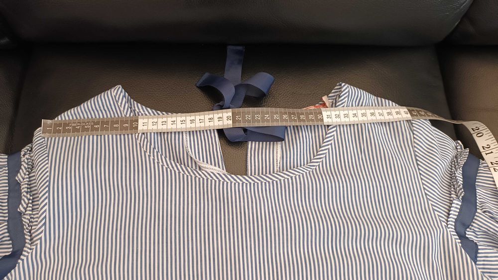 Blusa em azul e branco da Throttleman