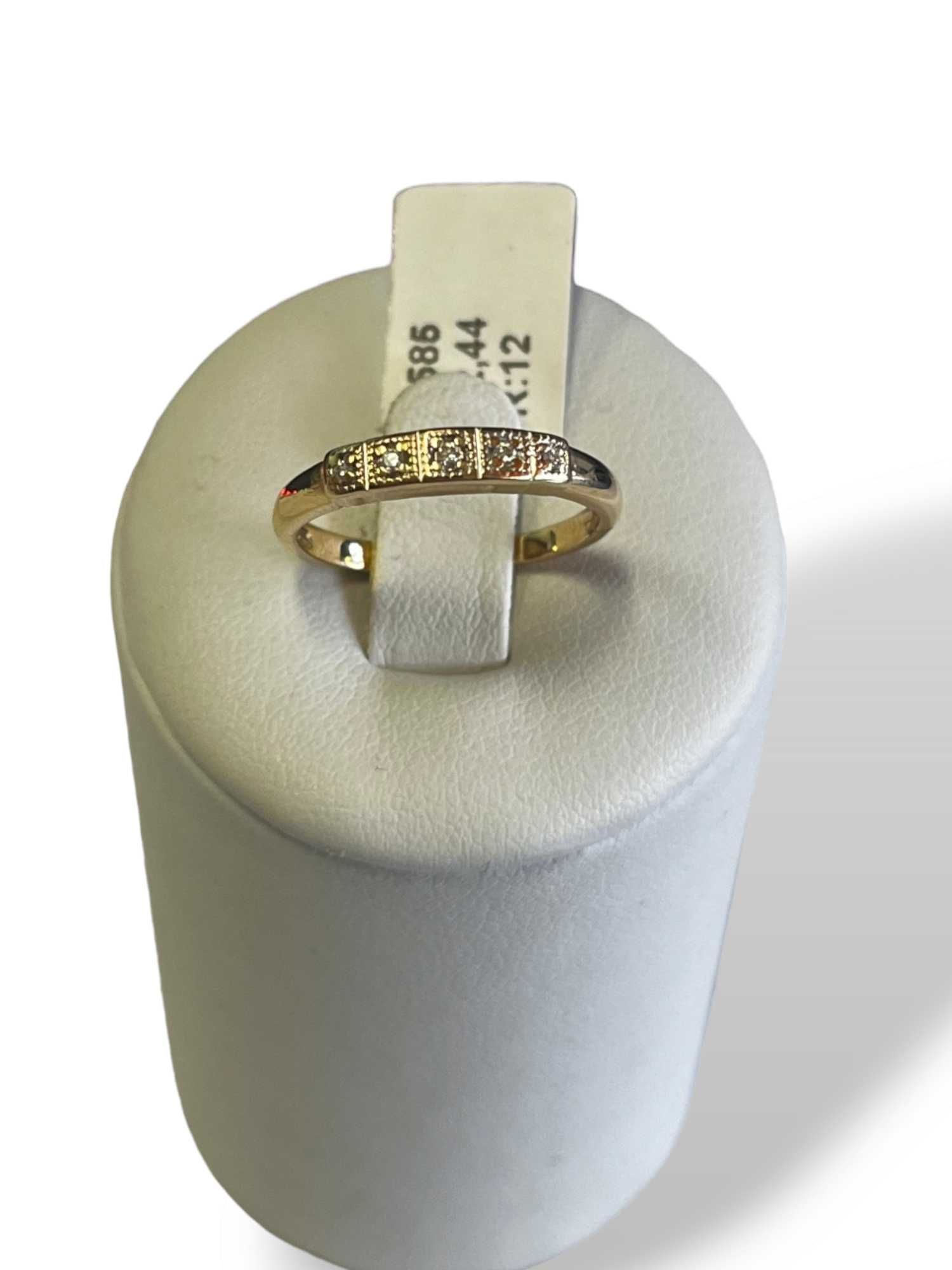 Złoty pierścionek z Brylantami 585 0,04 CT