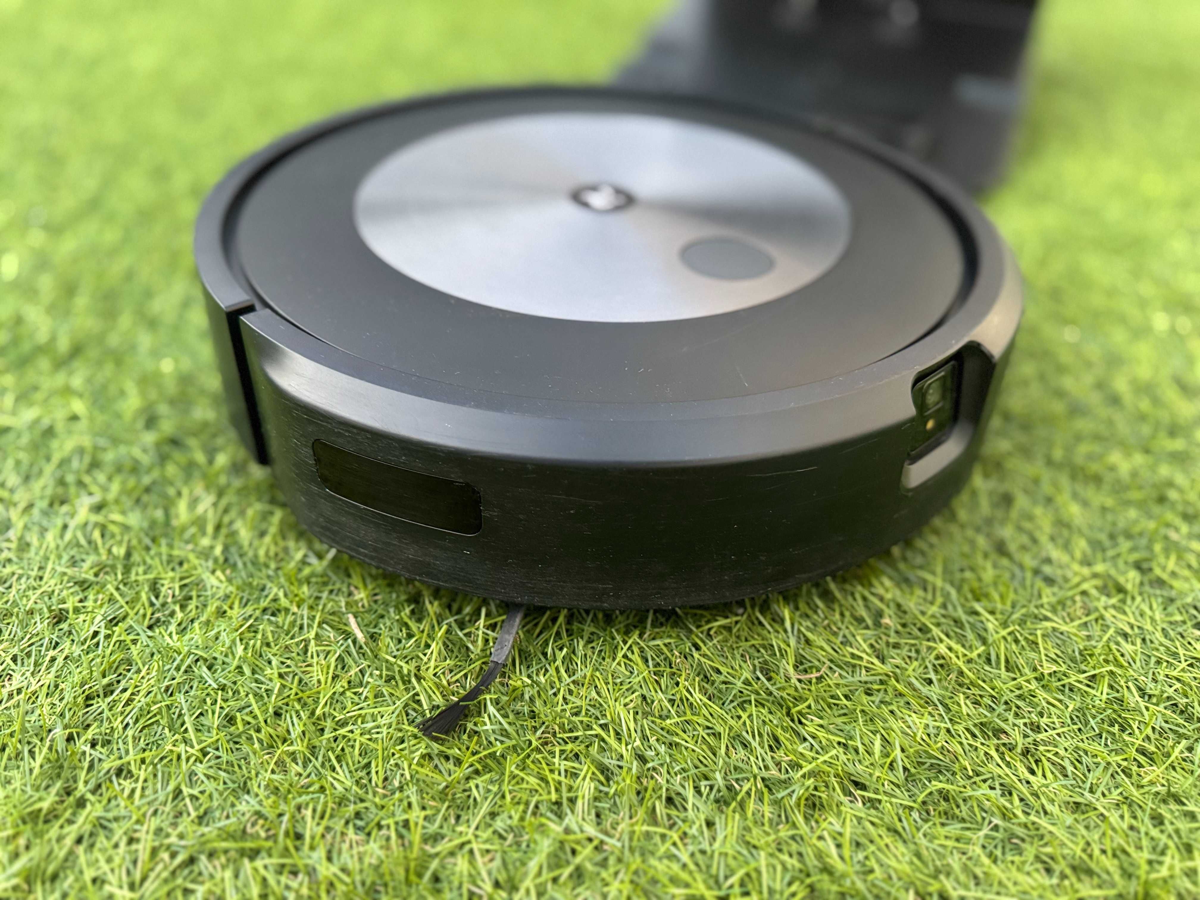 iRobot Roomba J7+ Aspirador Robô