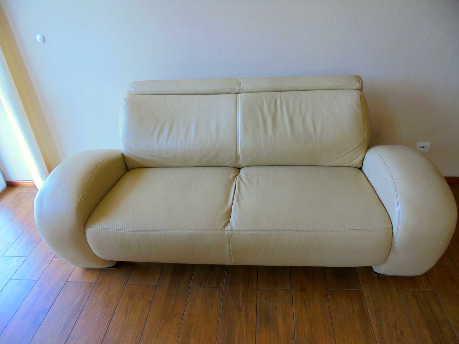 Sofa skórzana ETAP Rosso z zagłówkiem, skóra naturalna w kolorze ecru