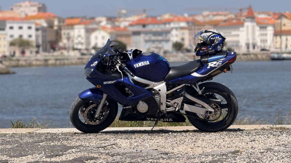 yamaha R6 de 99