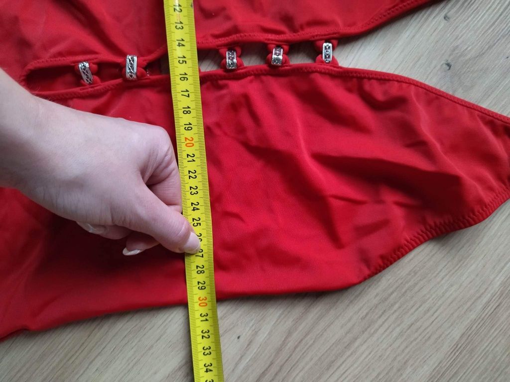 Kostium kąpielowy jednoczęściowy czerwony rozmiar S