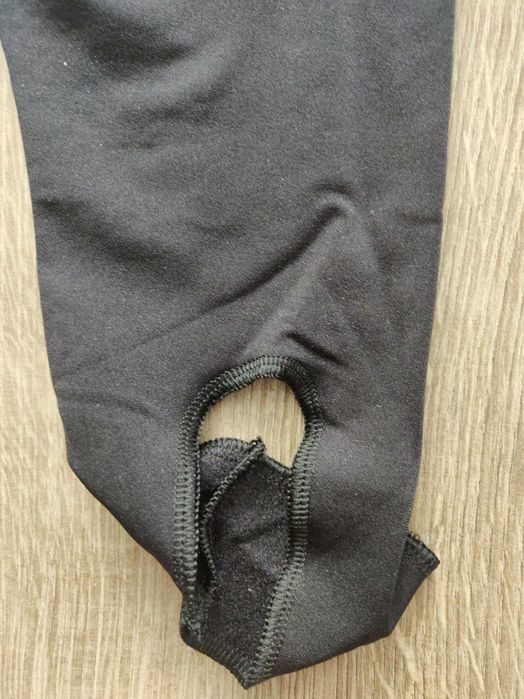 Спортивный  комбинезон Wings  sport wear Xl (Holland) черного цвета.