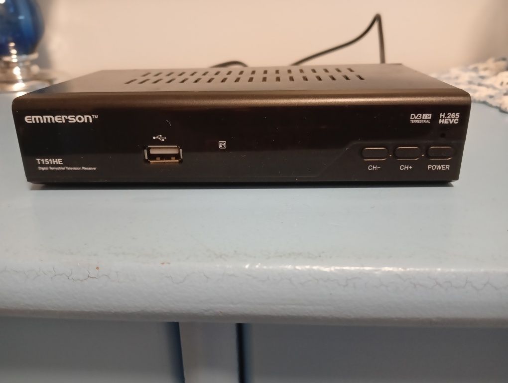 Telewizor Samsung 22 cale plus dekoder