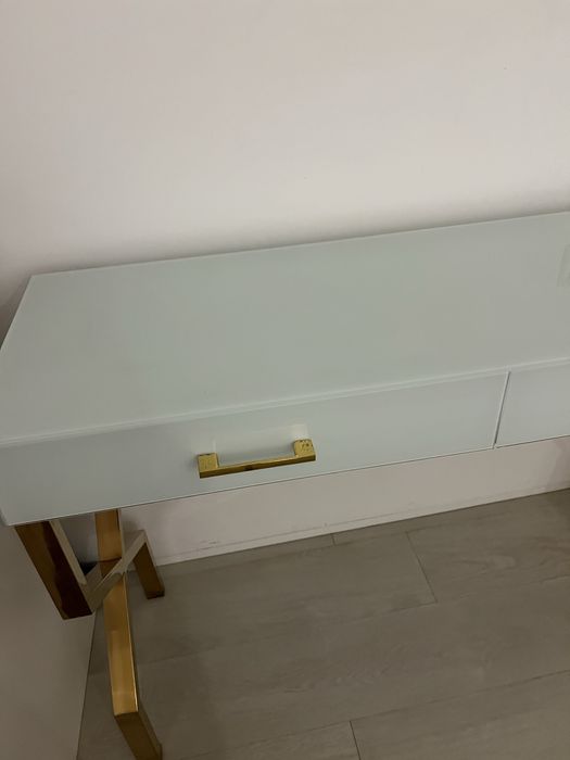 Consola de entrada da best design