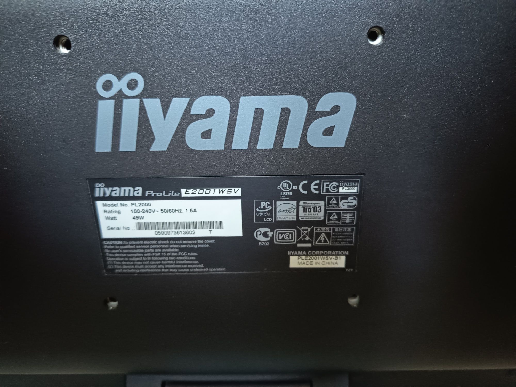 Monitor IIyama. 17 cali.