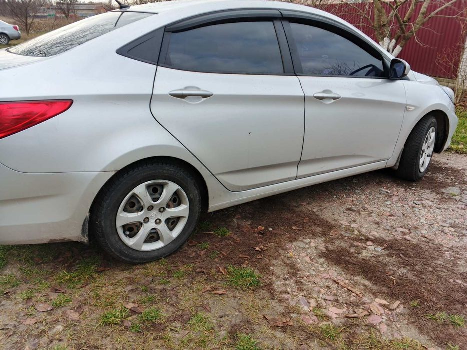 Продам авто Hyundai Accent 1.4  2012 р