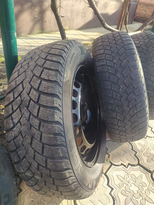 Продам шини диски 5/112 r 15