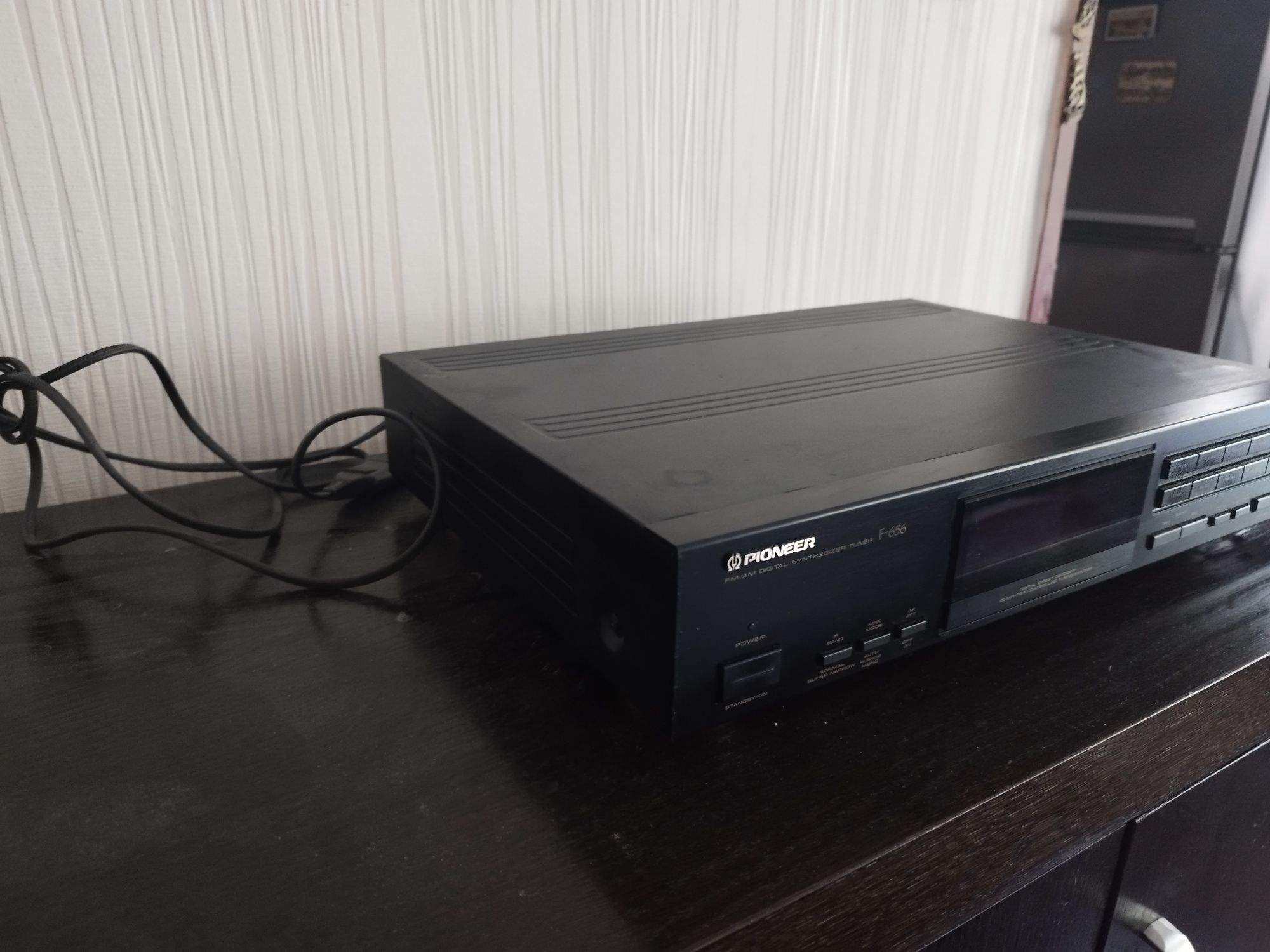 Tuner Pioneer F 676