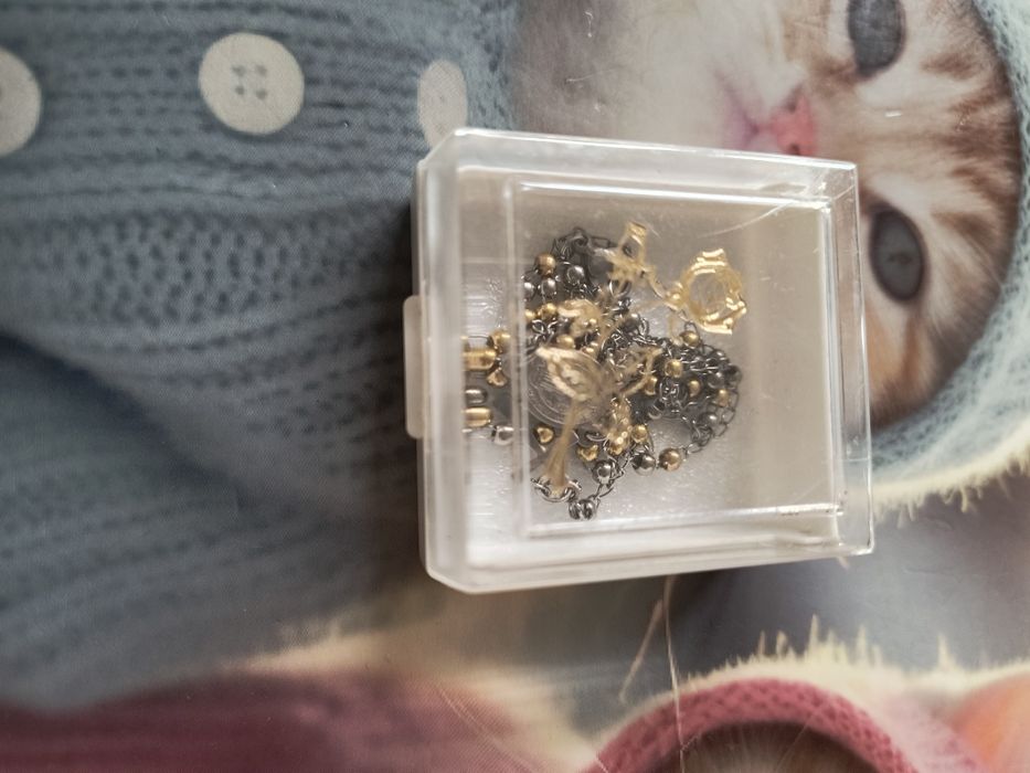 Różaniec z pudełkiem