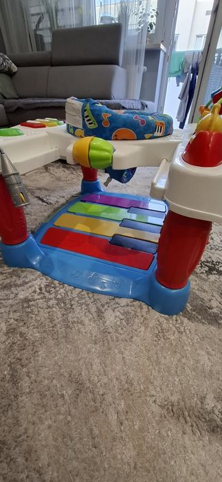 Chodzik  skoczek  edukacyjny krzesełko pianio step n play Little Super