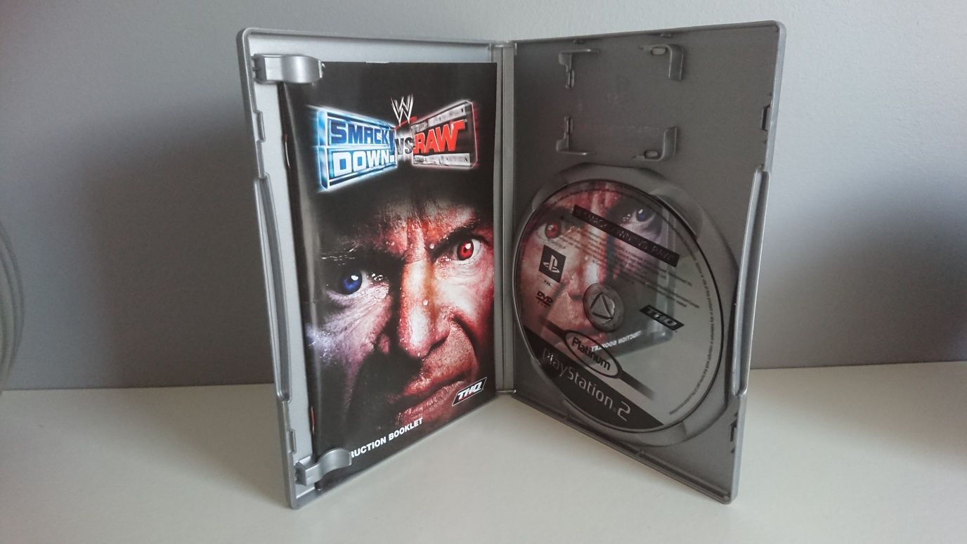 Smackdown VS RAW (Platinum) - Playstation 2(PS2)