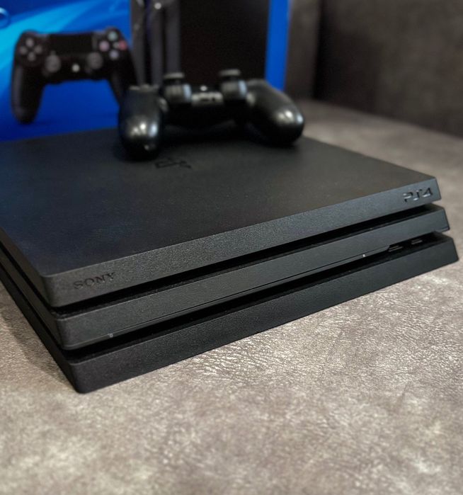 Продам PlayStation 4 pro 1tb