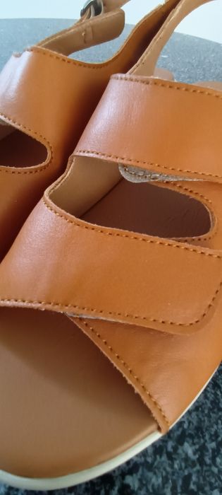 Sandálias senhora em Pele