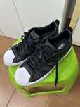 Sapatilhas Adidas como novas