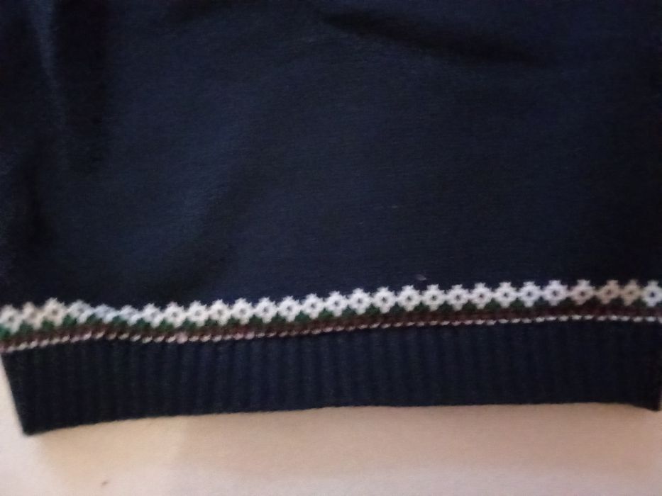 Camisola muito bonita e confortável NOVA