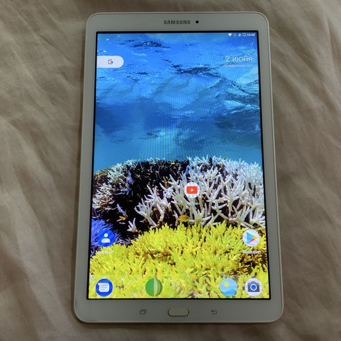 Орігінальний звонящий планшет Samsung Galaxy Tab E. 10 дюймів