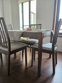 Mesa e cadeiras IKEA