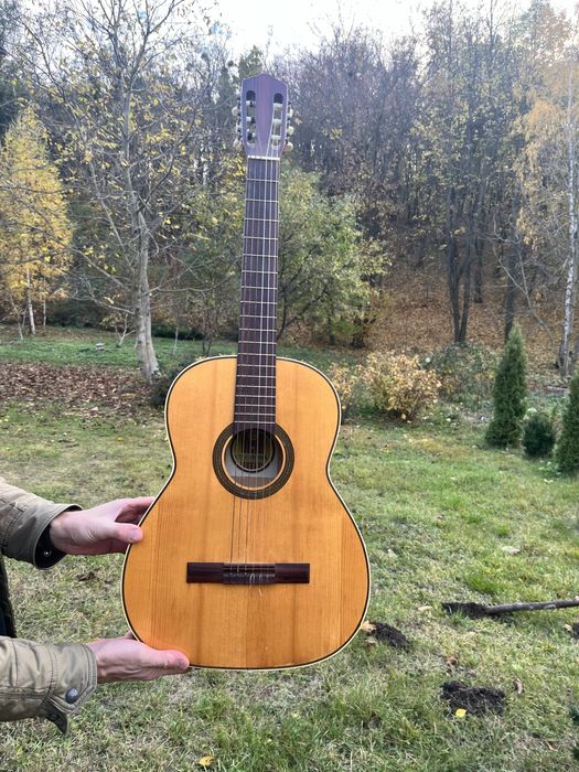 Класична гітара Cremona
