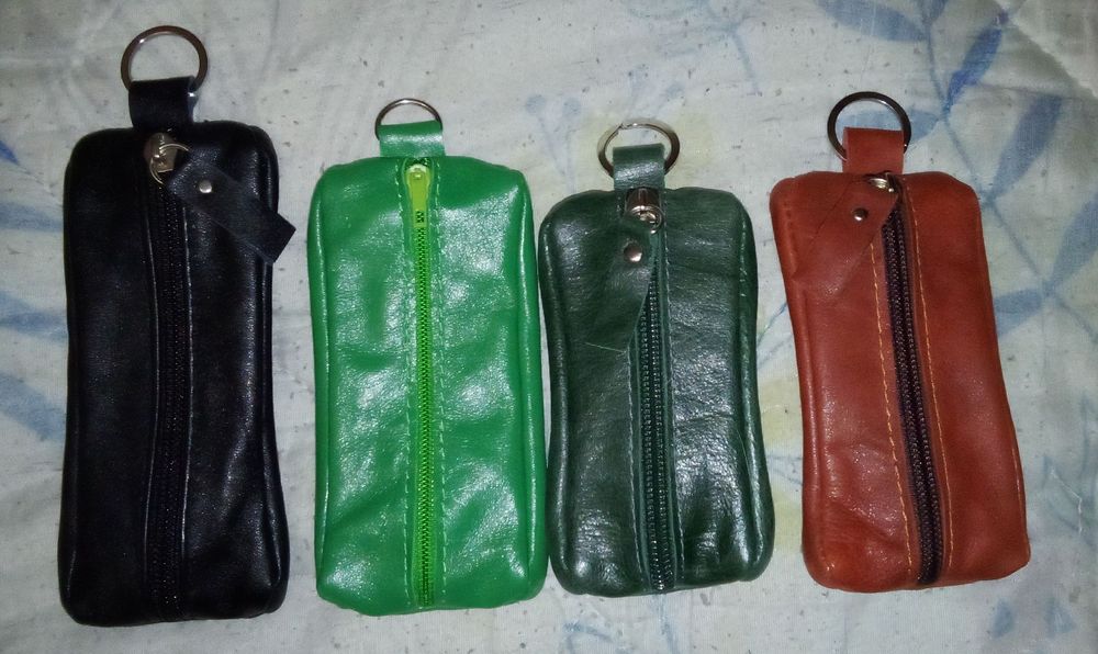 Продаю ключници с натуральной кожи