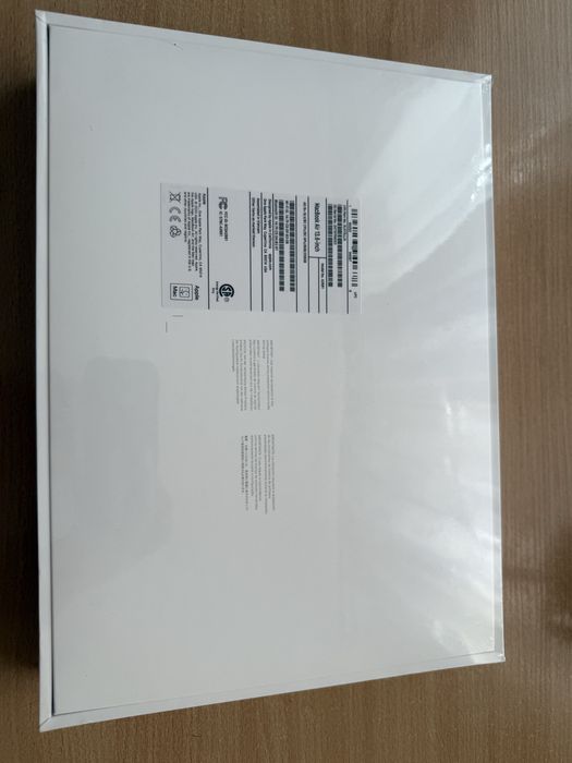 MacBook Air 13.6-inch M2 8/256 gb