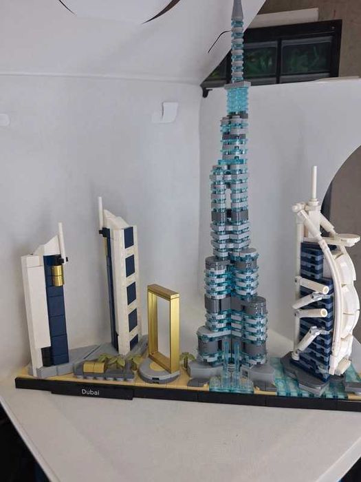 Lego architecture 21052 dubai