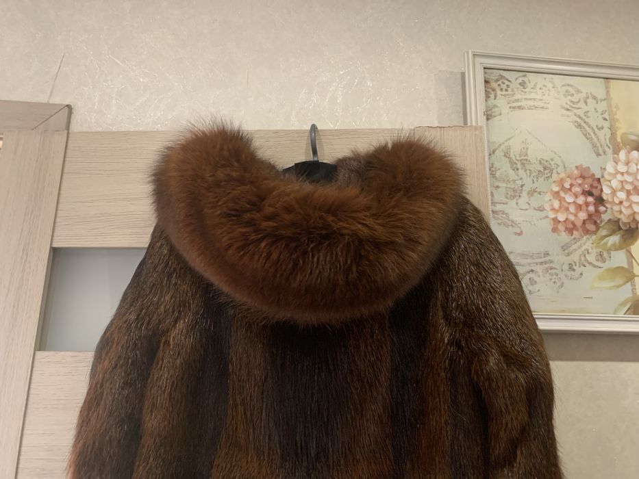 Срочно продам шубу из нутрии