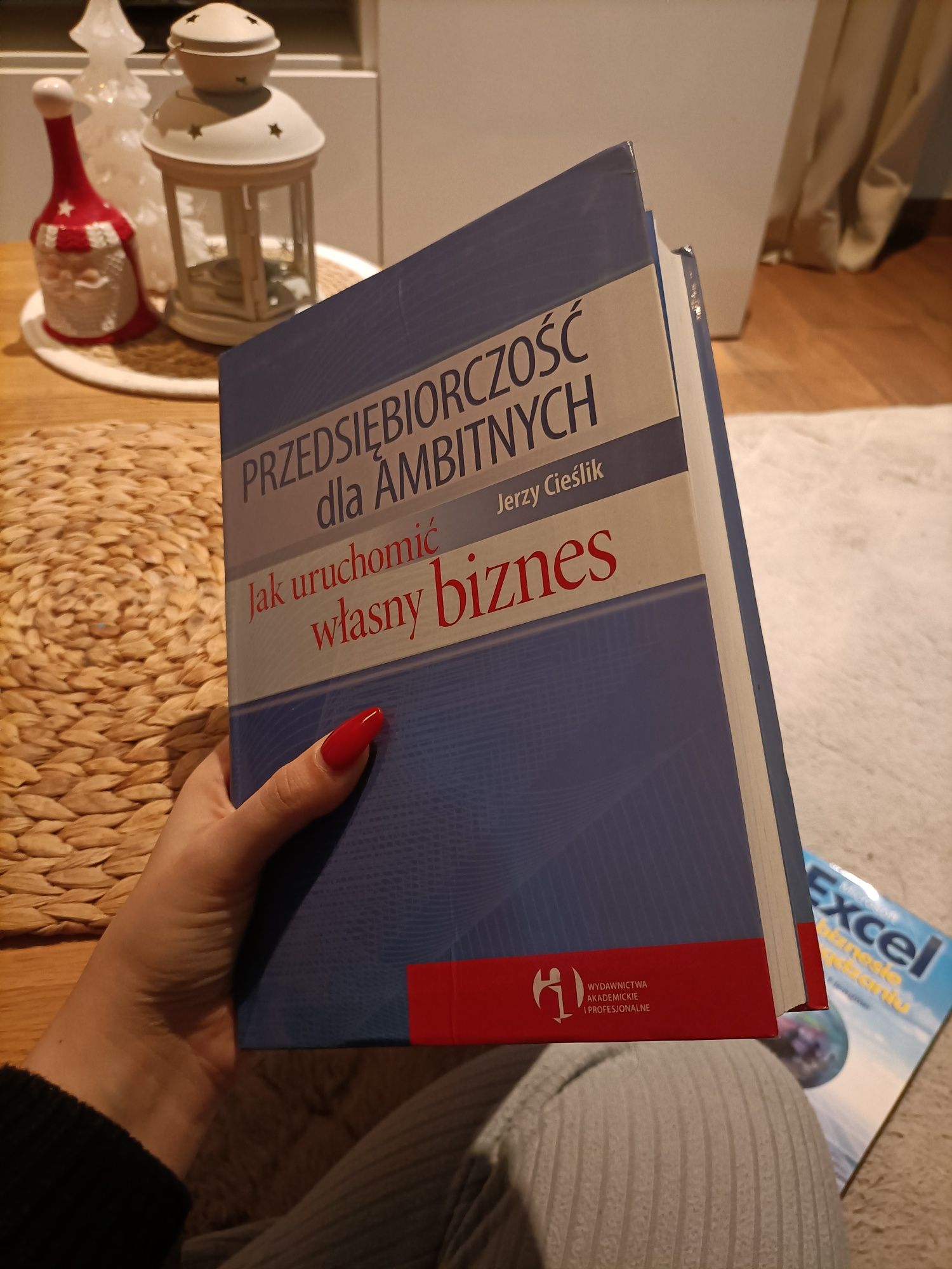 Przedsiębiorczość dla ambitnych -Jak uruchomić własny biznes | Cieślik