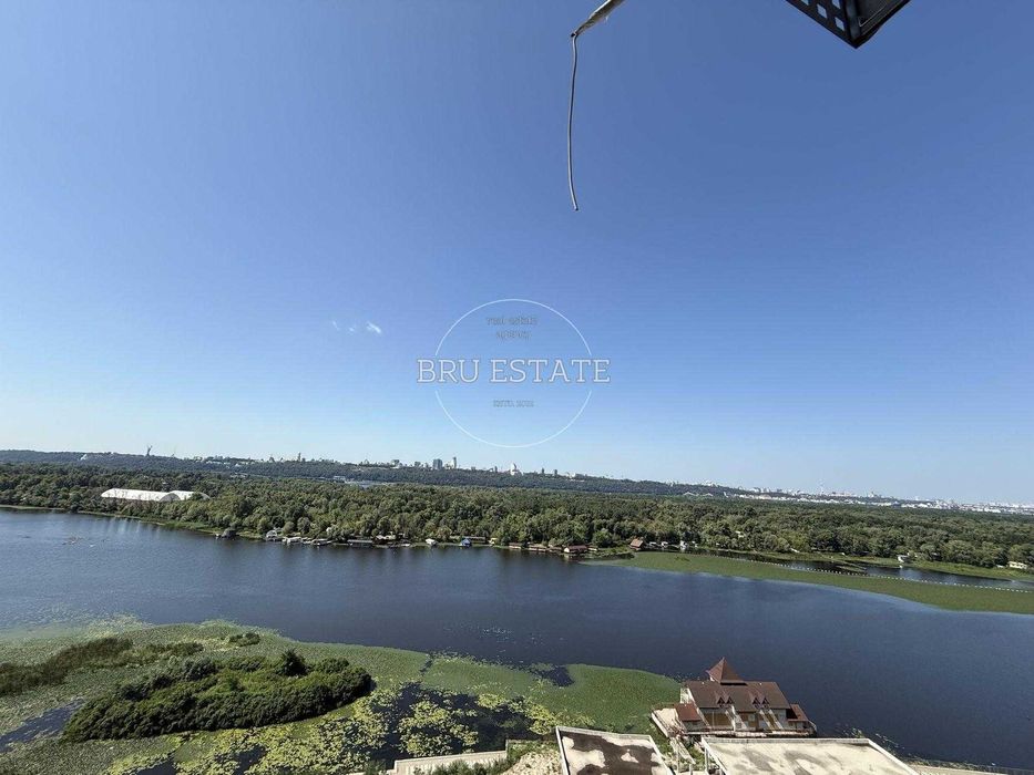 Продам 3к 125м ЖК Русанівська Гавань Микільсько-Слобідська 11 Зданий