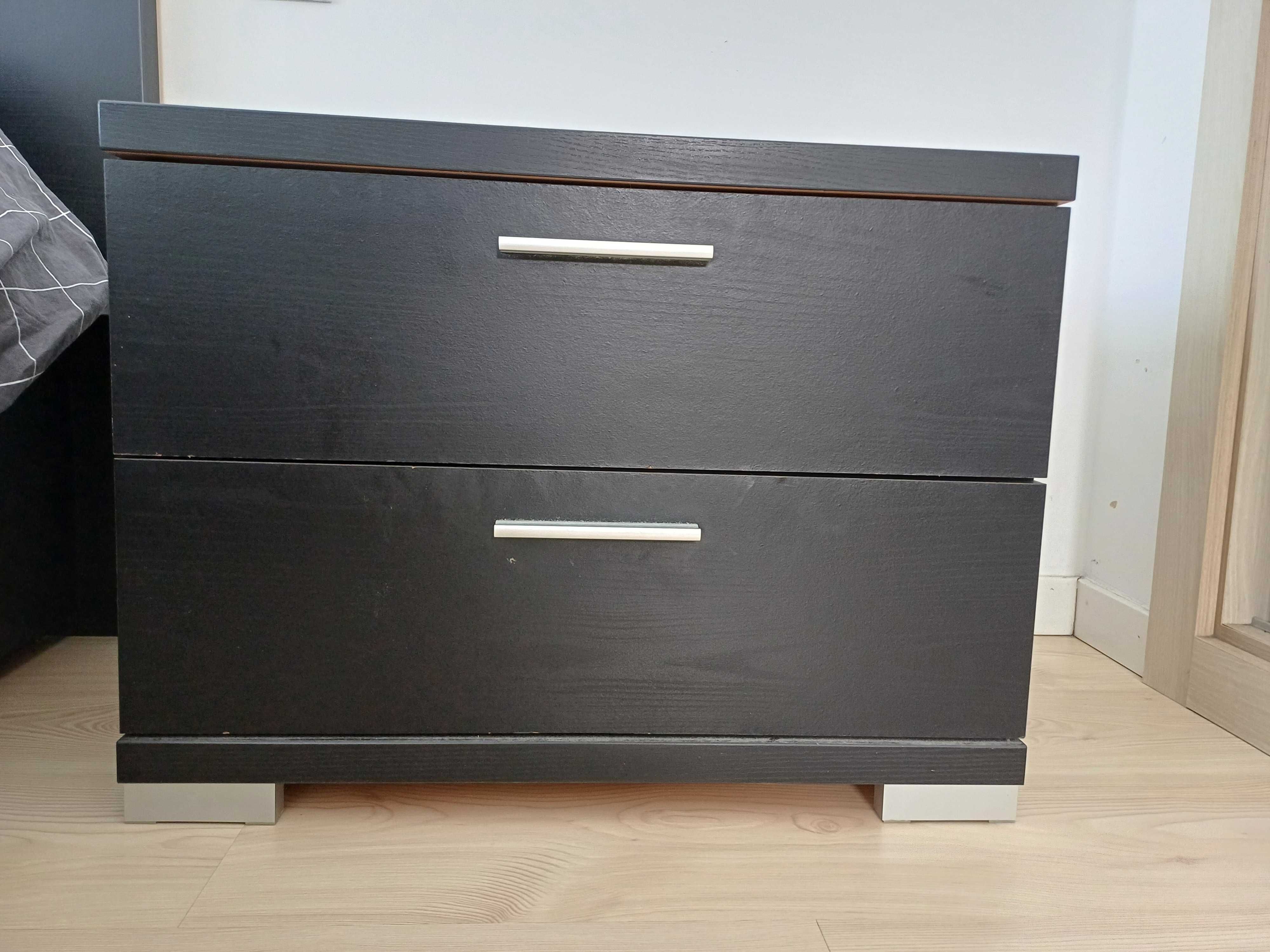 Quarto Casal - Cama + 2 mesinhas cabeceira+ 1 comoda